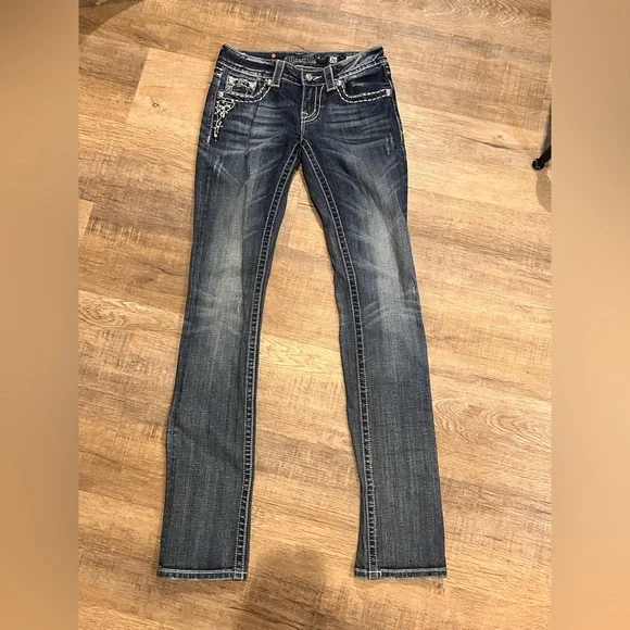 Miss Me Premium Embellished Jeans Size 26 - Picture 2 of 13
